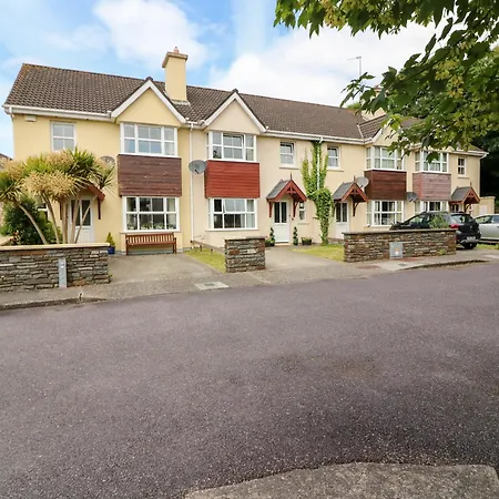 Holiday home 23 Cois Caol *