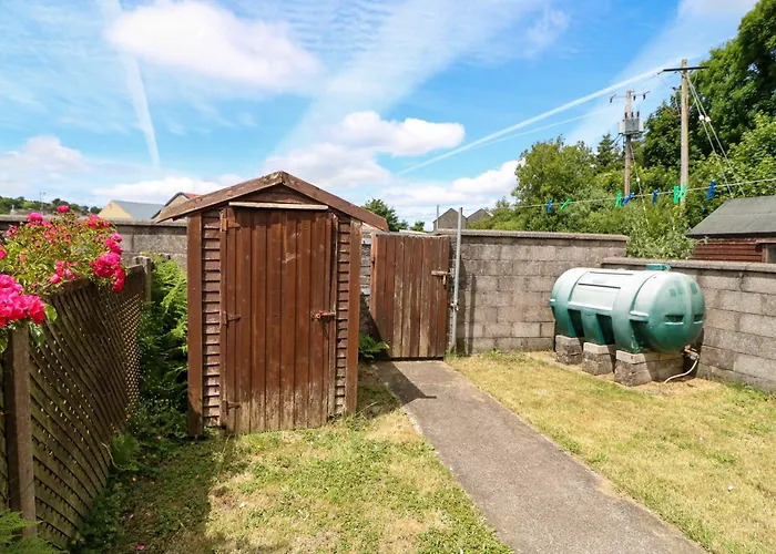 23 Cois Caol Skibbereen