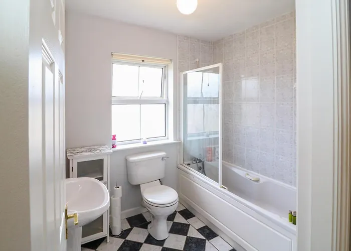 23 Cois Caol Skibbereen